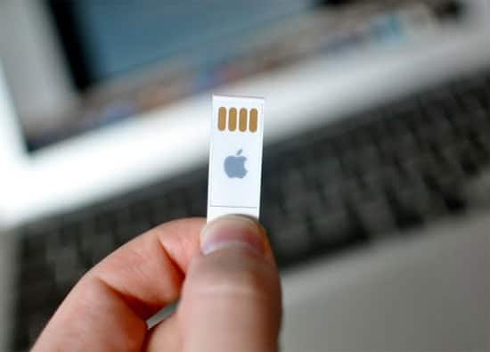 how to transfer photos from apple mac to memory stick